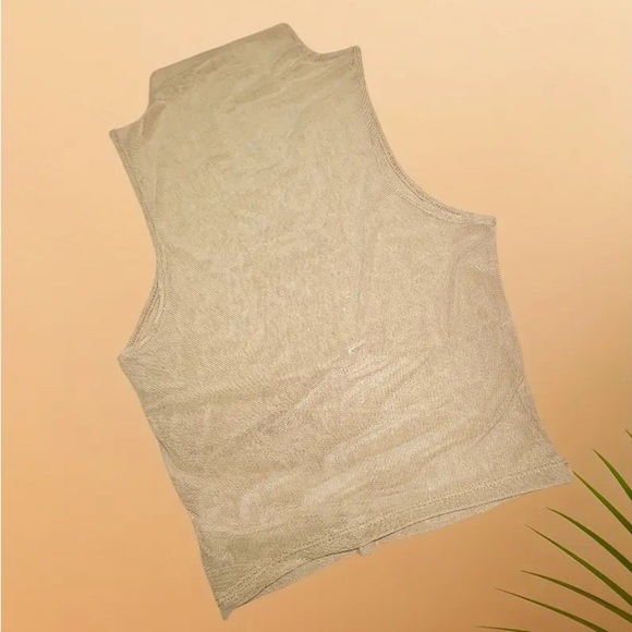 Sleeveless Beige Top with Sparkle Accents - Picture 3 of 5